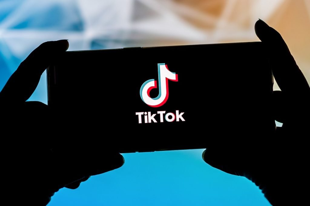 TikTok fecha parceira com Vevo para apresentar os vídeos mais procurados